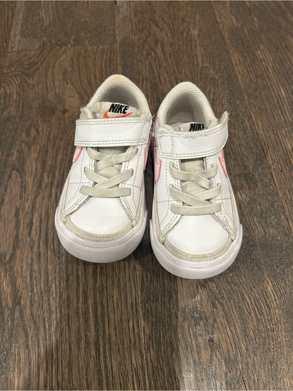 Nike Court Legacy- Toddler White and Pink Sneakers Size 6 - Picture 3 of 8